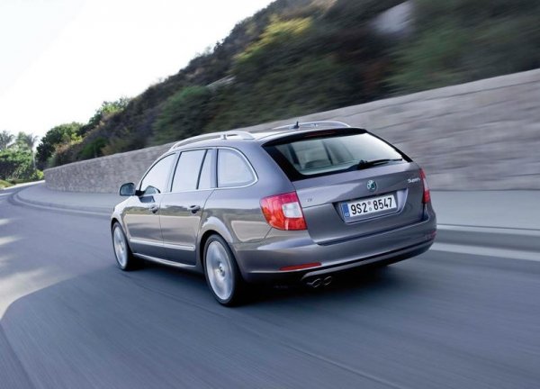 Skoda Superb Combi