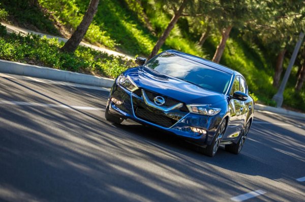 Nissan Maxima 
