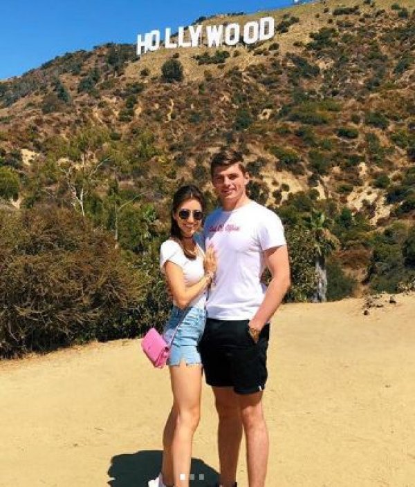 Сега Макс се среща с Дилара Санлик - студентка от Мюнхен, която учи във Великобритания. Тя също често може да бъде видяна в боксовете на отбора. Съотборникът на Макс в Red Bull – Алекс Албън, засега няма официална приятелка.