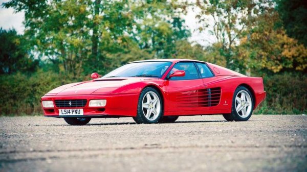 Харис поставя Ferrari 512 TR на върха на списъка си с коли, които нарича "свещен Граал". Специално този е купен през 2013 година, като това е наследникът на легендарното Testarossa. Той се появи през 1992 година и предлага няколко естетически и механични промени в сравнение с предшественика си.

Задвижването на 512 TR става с чудовищен 4,9-литров V12 двигател, който развива максимална мощност от 422 к.с. Това позволява ускорение от 0 до 100 км/ч само за 4,8 секунди.
