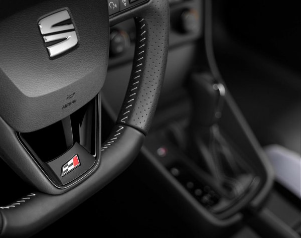 Seat Leon Cupra и Seat Leon Cupra 280