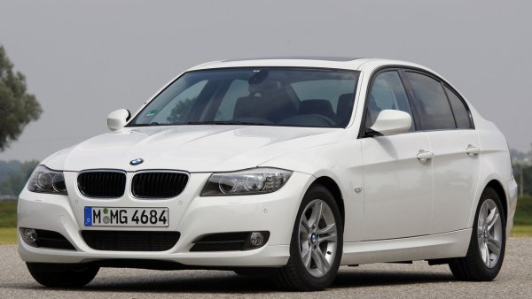 Версия - 320d EfficientDynamics

Пробег - 1487.80 km