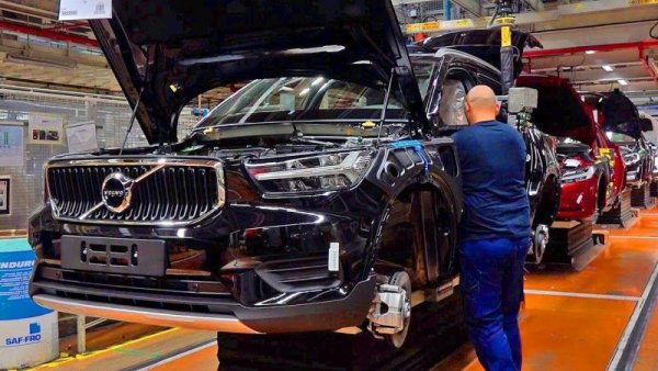 Белгийският пазар е от малкото в Западна Европа без големи стимули за електромобилите. Първото място на Volvo XC40 (999 коли) се обяснява повече с  факта, че то е местна сглобка, в завода на Geely в Гент. 
Втора и тук е Skoda Octavia (876), пред Renault Clio, миналогодишния лидер VW Golf, Peugeot 208 и Citroen C3. 
