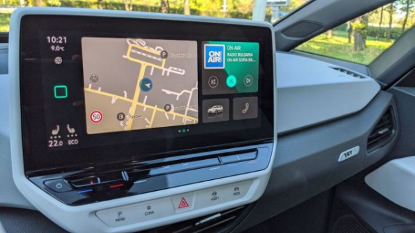 Интригата на най-развития пазар за електромобили в света доскоро беше VW или Tesla - и, ако се съди по статистиката, победата е категорично за германците, с 2475 регистрации на ID.3 през януари. Плъг-ин хибридната версия на Toyota RAV4 e втора, а третото място е за китайския електромобил MG ZS. В шестицата са още Nissan Leaf, Hyundai Kona и Audi e-tron. Tesla Model 3, която в миналото за кратко бе дори пазарен лидер, сега е десета с едва 74 регистрирани коли. 
