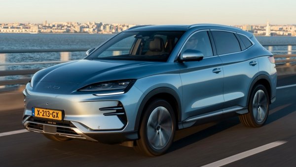 Голям електрически SUV, който разполага с батерия Blade с 87 киловатчаса капацитет, достатъчна за комбиниран пробег до 576 километра. Може да се зарежда до 140 кВт, като попълването на заряда от 30 до 80% отнема 28 минути. 
