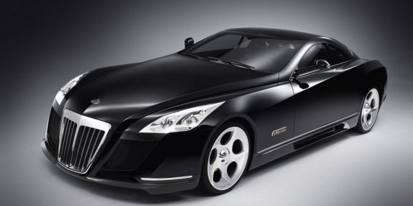 Показан през 2005 година, Exelero бе замислен като върховния луксозен гранд-турър. И дизайнът, и размерите го правят доминираща фигура във всякаква среда, а ако това не ви стига, под капака има 5.9-литров V12 със 700 конски сили. 