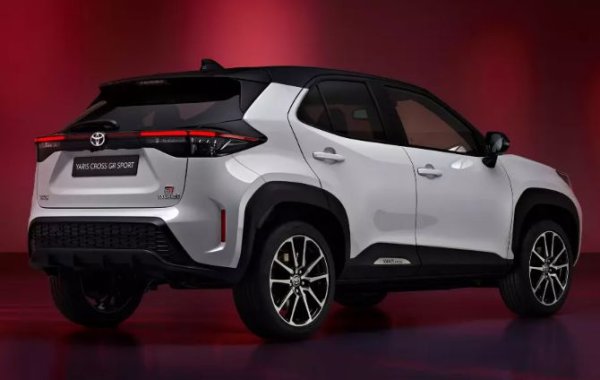 Ускорението от 0 до 100 км/ч отнема цели 11,2 секунди, а максималната скорост е само 170 км/ч. Все пак колата има преконфигурирано окачване, повторно калибриране на кормилното управление и добавяне на допълнително усилване на носещите елементи.