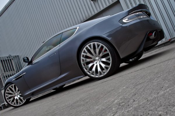 Aston Martin DBS от Kahn Design