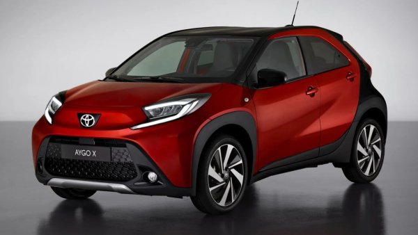 1. Toyota Aygo X 1.0. Оценка след теста на ADAC - 3.1. Цена като нова - 15 890 евро, средна цена след 3 години - 12 000 евро

2. Dacia Sandero TCe 90 Expression. Оценка след теста на ADAC - 3.0. Цена като нова - 13 950 евро, средна цена след 3 години - 12 500 евро

3. Opel Corsa 1.2 DI Turbo Elegance. Оценка след теста на ADAC - 2.6. Цена като нова - 19 630 евро, средна цена след 3 години - 14 200 евро

4. Suzuki Swift 1.2 Dualjet Hybrid Comfort+. Оценка след теста на ADAC - 2.7. Цена като нова - 18 452 евро, средна цена след 3 години - 14 300 евро

5. Peugeot 208 1.2 PureTech Allure. Оценка след теста на ADAC - 2.6. Цена като нова - 20 400 евро, средна цена след 3 години - 14 750 евро
