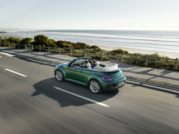 Обновените VW Beetle и Beetle Cabriolet