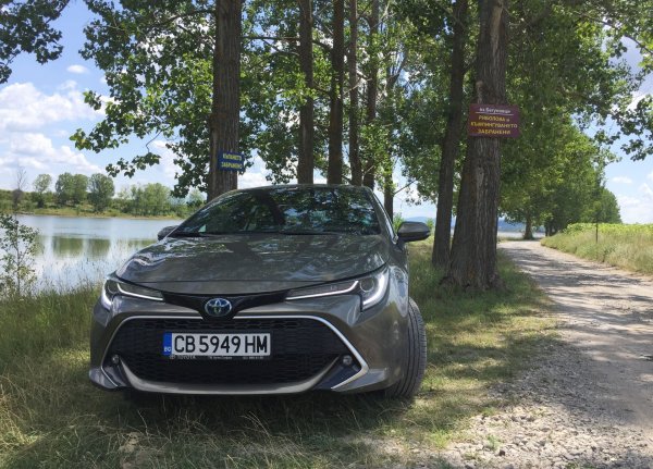 Японците, които от години налагат икономичните си хибриди в Европа, нямаха затруднения нито с Дизелгейт, нито с новите тестове за емисии. Главен двигател на растежа им напоследък обаче е поосвеженият дизайн, особено в модели като CH-R.
Продажби: 609 207 (+2.5%)
