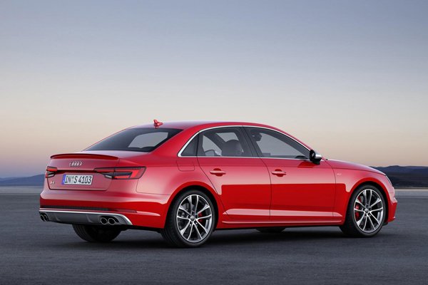 Audi S4