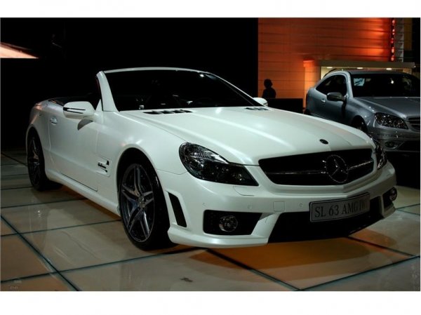 Mercedes-Benz SL 63 AMG Edition IWC