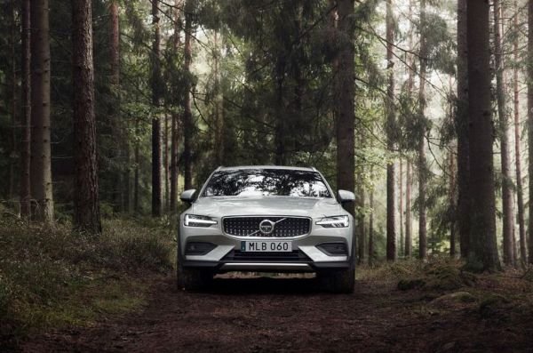 V60 Cross Country