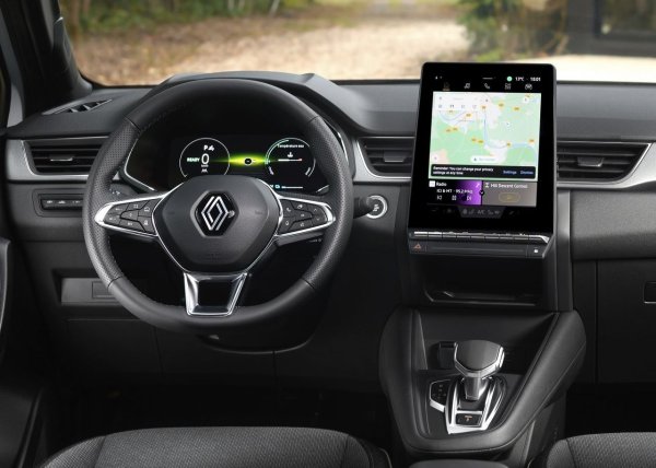 Размери: 4240/1800/1580 мм

Обем на багажника: 326-422/1458-1596 литра

Двигатели: бензин 1.0 - 91 к.с., HEV 1.8 - 160 к.с., пропан-бутан (LPG) 1.0 - 101 к.с.

Цена: от 20 466 евро
