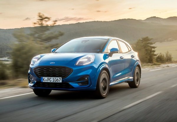 Ford Puma впечатлява със спортния си външен вид и рекорден багажен капацитет: тайната му е така нареченият &bdquo;Megabox&ldquo;, разположен под пода на багажника, който може да побере цели 80 литра. Благодарение на това товарното пространство може да побере до 456 литра, стойност, сравнима с автомобилите от по-високия сегмент.