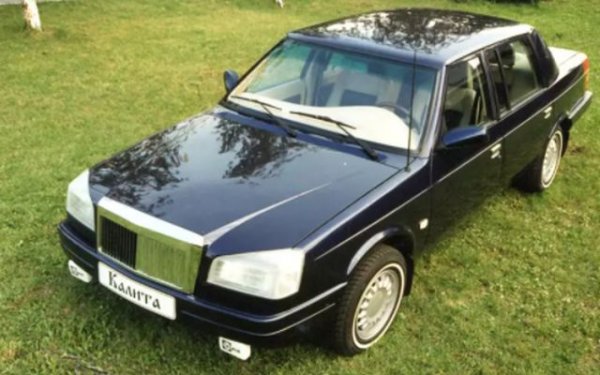 Заводът в Москва обаче затъва в дългове, като не му помага и друг нов модел - "Калита", който също получава мотор на френската фирма. Неговият обем също е 2,0 литра, като мощността му вече е 145 к.с. Оказва се, че за да се продава на печалба, този модел трябва да поскъпне близо 2 пъти. В крайна сметка предприятието фалира, а марката "Москвич" отива в историята.