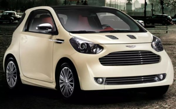 Смелата идея, според която на субкомпактната Toyota IQ се поставя британска емблема, свързана със спортни автомобили (самият Джеймс Бонд кара Aston Martin!), се оказва провал. Тя не среща разбиране дори от най-смелите купувачи и бързо бива отхвърлена от пазара. Още повече, че самият автомобил е много скъп и плановете на марката за годишни продажби на около 4000 бройки от Cygnet са неизпълними. През 2011 г. са продадени едва 143 автомобила, а малко след това проектът е закрит.