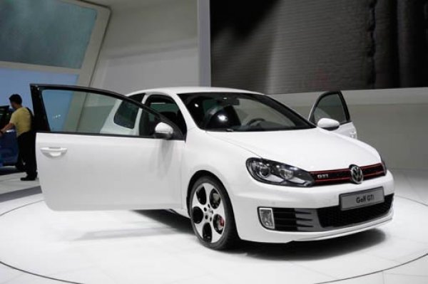 Volkswagen Golf GTI / Автомобилен салон Париж 2008