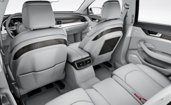 Обновените Audi A8/S8