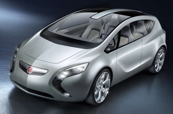 Концепцията Flextreme на Saturn се ражда прекалено рано, тъй като тя размива границите между хечбек и миниван, а освен това получава високотехнологични функции като камери вместо огледала на вратите и хибридно задвижване. Всичко това може да превърне Saturn в технологичния флагман на концерна General Motors в края на първото десетилетие на века.

Вместо това марката приключва съществуването си още на следващата година. По-късно Opel пуска своя версия на Flextreme, а GM иска тя да бъде уеднаквена с тази на Saturn, за да може да се продава в по-големи мащаби. Това така и не става, но се появява Ampera, който също е хибрид и получава елементи от концепцията.
