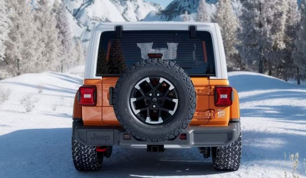 По-здравите твърди оси дават предимства при офроуд и неравен терен, а по-простата им конструкция е по-подходяща за персонализация. Въпреки това, те имат и някои недостатъци. Те включват по-малко комфортно каране по пътя, както и прочутото "Jeep Death Wobble" (силна вибрация на превозното средство, причинена от удар на твърдата ос под определен ъгъл и честота).