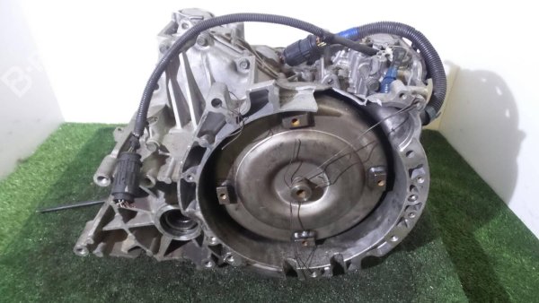 За да стане това, разбира се, трябва да се спазват и някои препоръки на производителя, които всъщност се отнасят и за почти всички автомобили с автоматични скоростни. Трябва да се избягва агресивно шофиране, честото теглене на ремаркета или каравани, както и оставяне на масло масло. Навременната поддръжка е ключът към дългия живот на трансмисията. Първите признаци на износване обикновено се появяват като грубо превключване или течове на масло.