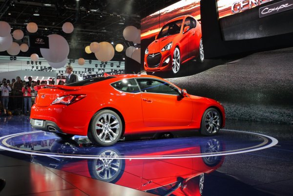 Детройт 2012 - Hyundai Genesis Coupe