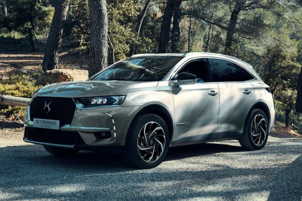 Модел - 1.6 E-Tense 4x4 360 La Premiere EAT8 

Каталожна цена - &pound;62 940 лири 

Цена след 3 години - 26 275 лири 

Спад на цената - 36 665 лири 

Запазена стойност - 41,7%