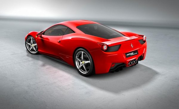 Ferrari 458 Italia - Най-добрите 10 за 2011 година, според Car and Driver (цена над $80.000)