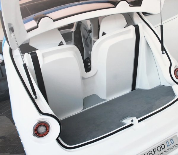 Въпреки миниатюрните размери, Airpod 2.0 може да побере до 400 литра товар, уверяват създателите му