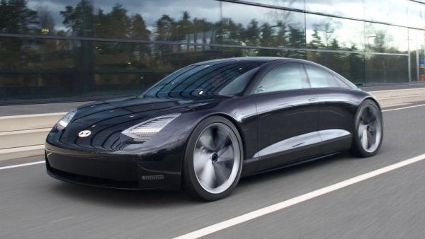 Ioniq 5, първият чист електромобил на Hyundai, вече превзема с гръм европейските пазари. Догодина можем да очакваме и второто попълнение в гамата: спортно електрическо купе върху същата платформа, но замислено като по-достъпна алтернатива на Porsche Taycan. Пробегът с едно зареждане ще е около 480 км.
