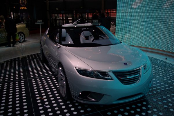 9-X Air concept е базиран на миналогодишният 9-X BioHybrid concept, който SAAB представи в Женева.