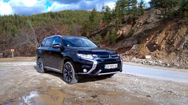 Mistsubishi Outlander PHEV