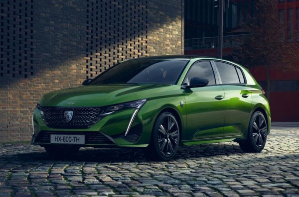 В списъка попада и третото поколение на Peugeot 308, при което дебютира новото лого на френската марка, напомнящо хералдически щит с глава на ревящ лъв. За модела ще се предлагат цели 7 задвижващи агрегата, като сред тях ще има и два хибридни варианта, които могат да се зареждат от електропреносната мрежа &ndash; мощност до 225 к.с. и 360 Нм.

В салона ще видим последната версия на i-Cockpit, включваща 10-инчов приборен панел и централен дисплей. Има и специално осветление в 8 различни цвята (по избор на клиента), няколко порта USB-C, както и система за безкабелно зареждане на смартфони.