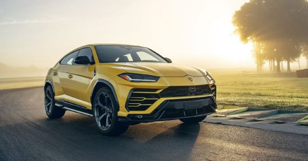 Мнозина бяха скептични, когато Lamborghini представи новия си SUV. Всички съмнения обаче бързо бяха разсеяни, след като се видя колко бърз е Urus. А той е най-евтиният модел в гамата на Lamborghini, като цените му започват от около 200 000 евро.
