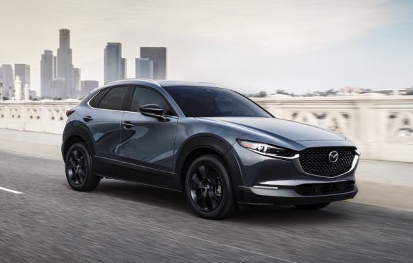 Умерен ръст за Mazda спрямо миналата година - 11 регистрирани коли повече. Бестселър си остава кросоувърът СХ-30.
    
Най-продавани модели: CX-30 - 64, CX-5 - 48, Mazda 6 - 24, Mazda 3 - 13
