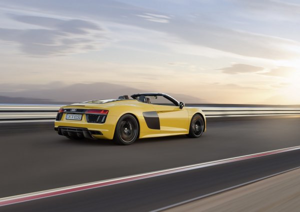 Audi R8 Spyder V10