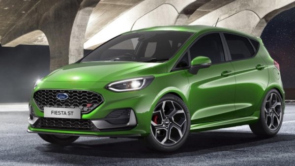 Ford Fiesta ST e дълъг 407 см, широк 174 см и висок 148 см. Смел избор на компанията да изтегли Fiesta от пазара, благодарение на бума в продажбите на Puma (която има собствена ST версия ).

Fiesta ST е оборудвана с 1.5 трицилиндров бензинов двигател с 200 к.с. максимална мощност, който избутва американския компактен автомобил до 232 км/ч и го кара да спринтира от 0 до 100 км/ч за 6,5 секунди. Предлага се с 6-степенна механична скоростна кутия. 