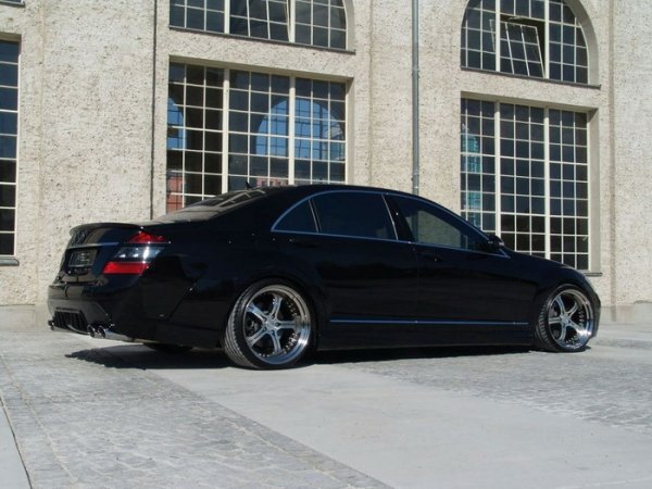 Bodykit за Mercedes-Benz S-Class W221 от MEC Design