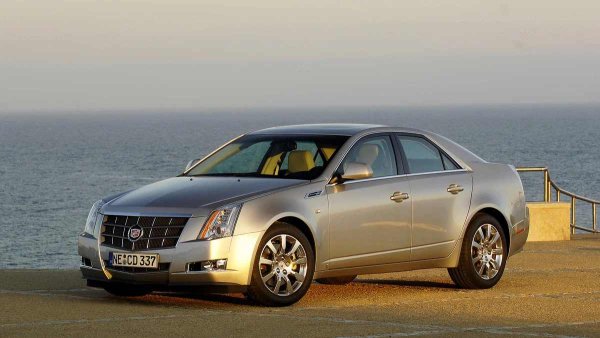 Години на производство: 2007-2014

Проблемна възраст: 7-9 години

CTS също обикновено изглежда безупречно: висококачествената боя надеждно защитава каросерията, а само редки неподдържани екземпляри показват ръждясали колесни арки или други забележими дефекти. По-подробен оглед дори на прилично изглеждащи седани обаче може да разкрие любопитни и не най-приятни моменти.
