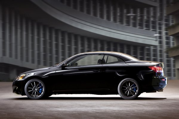 Lexus IS C F-Sport
