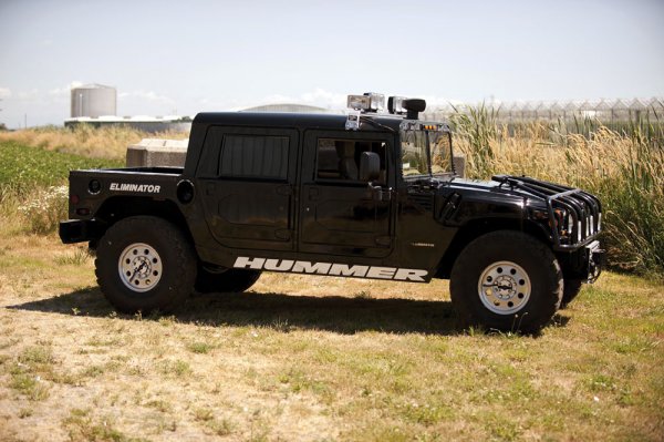 Този Hummer H1 е последната кола на Тупак Шакур