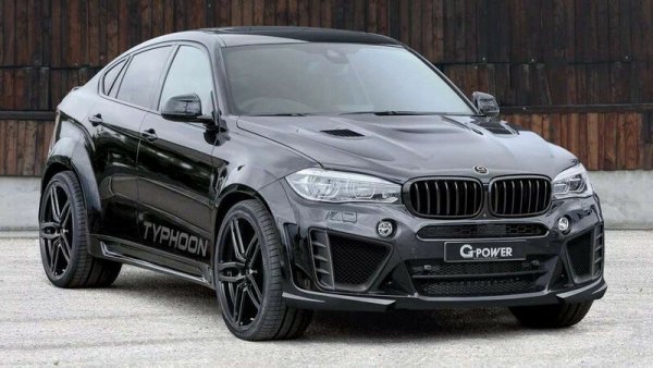 Създаденият на базата на BMW X6 M всъдеход Typhoon RS е начинът, по който ателието G-Power отдава почит на изпратения в историята двигател V10 на баварците. RS има доста агресивен дизайн  с 23-цолови джанти Silverstone RS с гуми Michelin. В салона са поставени 4 седалки от карбон, спортен волан и кожена тапицерия. Компанията е направила 5 бройки, така че дори да имате пари, купуването на този автомобил няма да е лесно.
