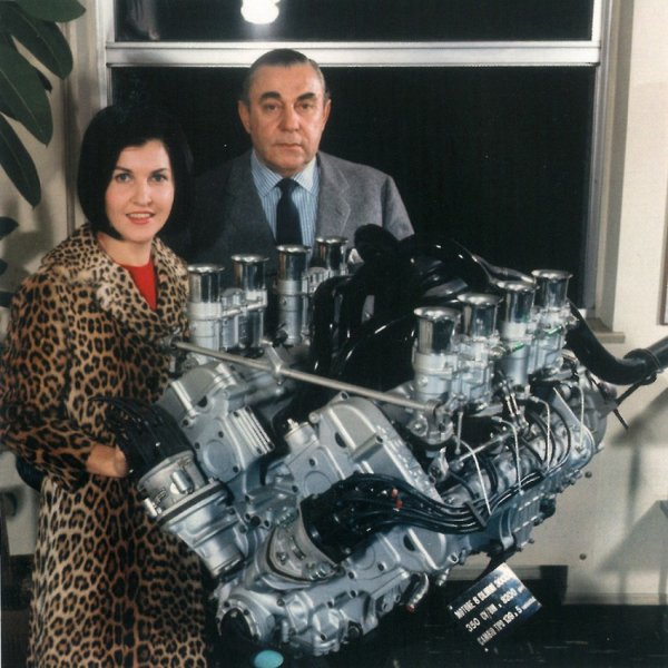 Карло с третата си съпруга Анелизе, за която се жени броени седмици преди смъртта си