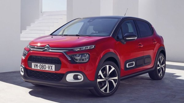 Бюджетният модел на Citroen си остава предпочитан от някои от най-големите рент-а-кар компании в България, което му позволява да се изкачи едно място нагоре в класацията. Но спрямо миналата година регистрациите са с 14% по-малко. 
