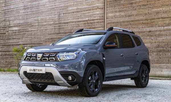Фейслифтът на Duster, който се появи в края на миналата година, направи румънския кросоувър по-съвременен, макар и леко по-скъп. Това обяснява и 7-те процента ръст в регистрациите тази година. 
