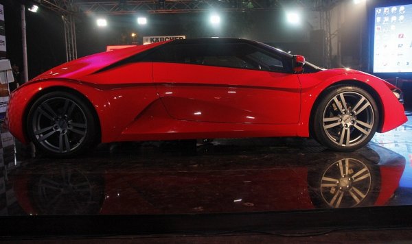 DC Avanti - Първата индийска суперкола