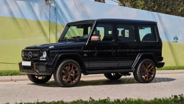 От това издание са произведени едва 65 бройки. 6-литровият V12 двигател на AMG с двойно турбо развива 621 к.с. и е съчетан със 7-степенна автоматична скоростна кутия. Пробегът на най-новия автомобил в тази колекция, произведен през 2018 година, е едва 612 км, а очакваната цена - 250-300 хиляди долара.
