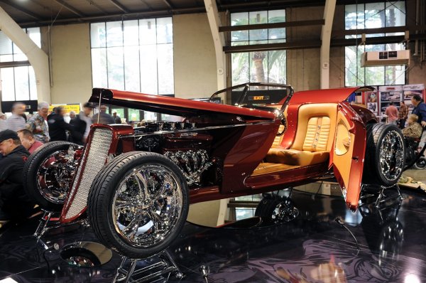 Кадри от тазгодишното американско автоизложение "Grand National Roadster Show"